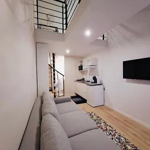 apt-studio-mezzanine-metro-14-paris.fr-paris.fr/