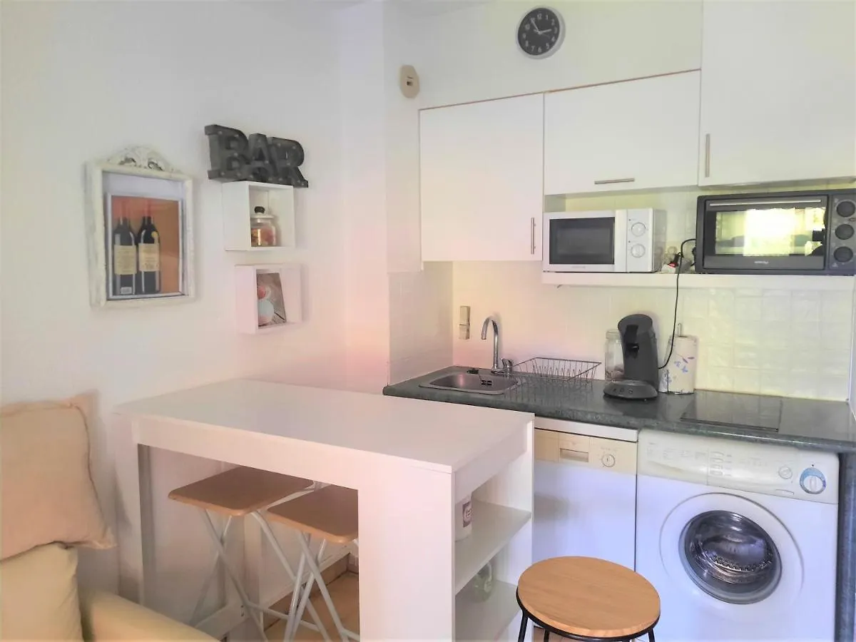 Cavalaire Sur Mer Appartement T3-160 M Plage - 800 M Centre-Ville. Park Apartment
